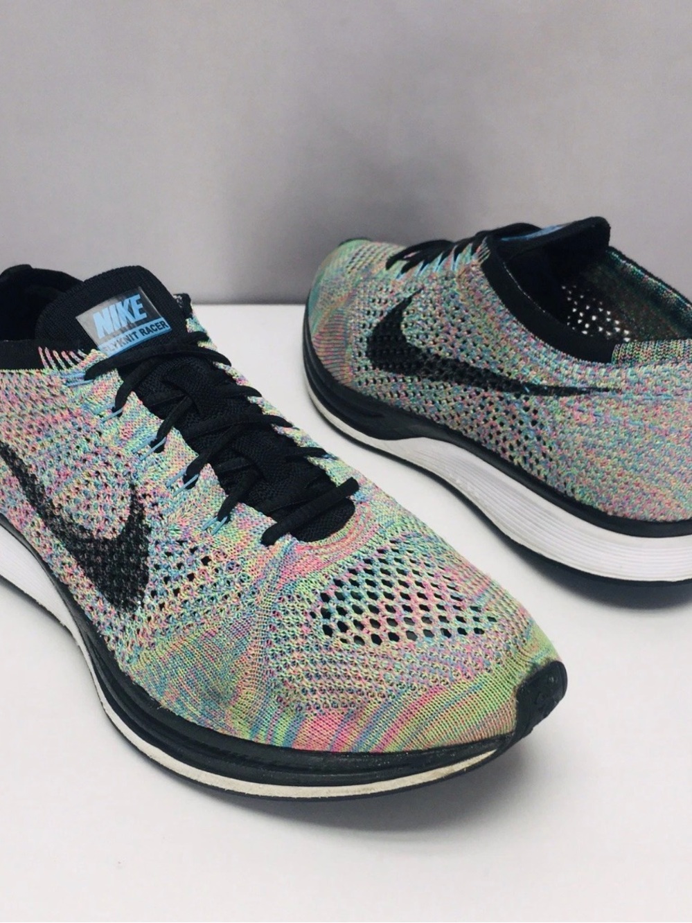 Nike - Picture 3 of 8